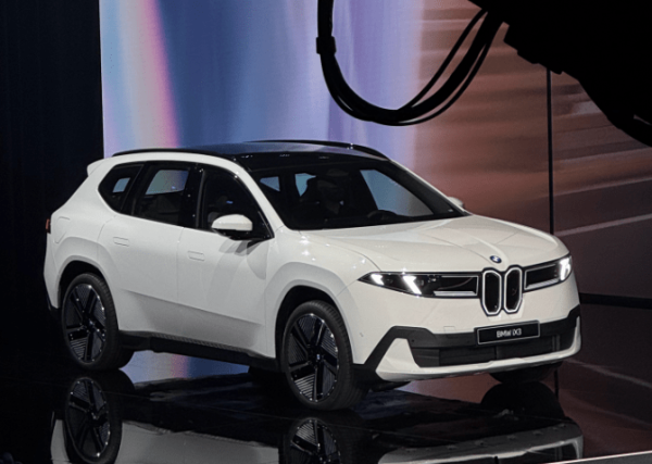 国鸣投资 2026年国产上市 新世代BMW iX3慕尼黑车展发布